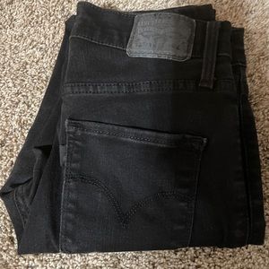 Faded Black Skinny Levi’s
